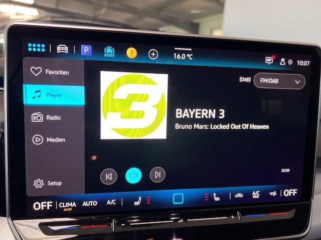 Volkswagen Golf 1.5 eTSI DSG