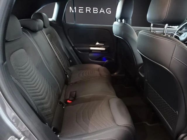 Mercedes-Benz GLA 200 Progressive