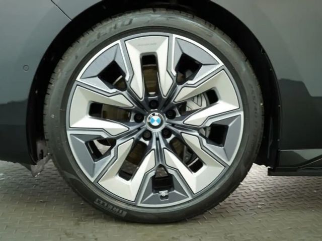 BMW i7 M-Sport Sedan xDrive60