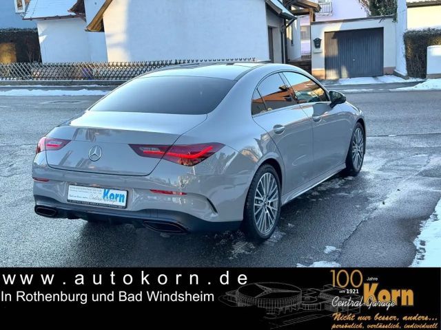 Mercedes-Benz CLA 200 AMG Line Sedan