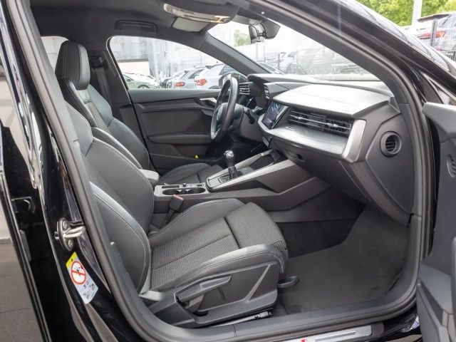 Audi A3 30 TFSI Sedan Sportback