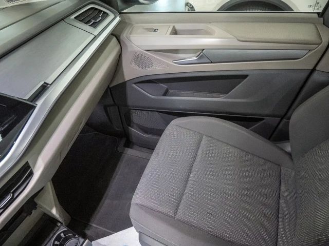 Volkswagen Multivan 2.0 TSI DSG Lang Life T7