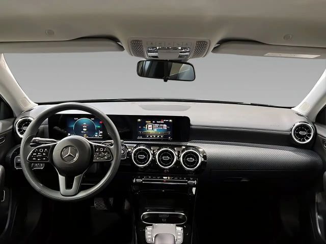 Mercedes-Benz A 250 A 250 e Style