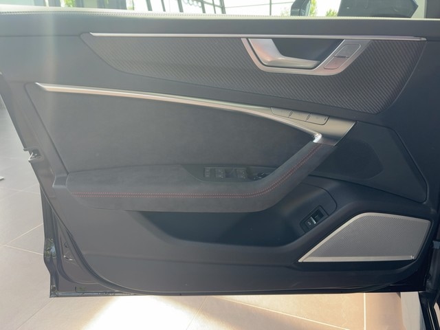 Audi A6 e-tron Avant Performance Quattro