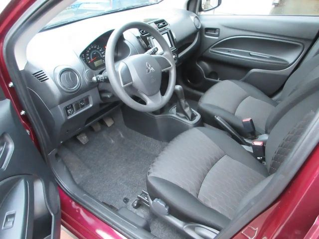 Mitsubishi Space Star Star