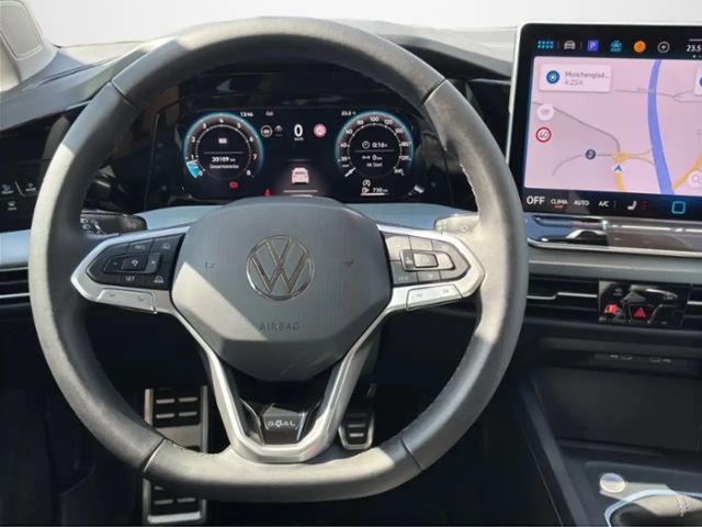 Volkswagen Golf 1.5 TSI Golf VIII