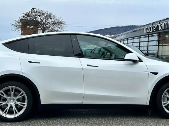 Tesla Model Y AWD Dual Motor Long Range