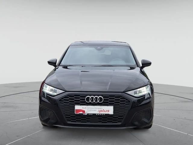 Audi A3 30 TDI S-Tronic Sedan