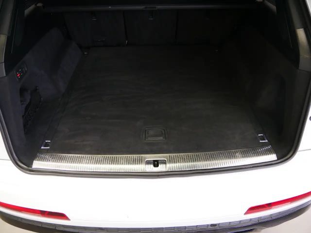 Audi SQ7 TFSI tiptr. MATRIX AHK PANO HEAD-UP Stadhzg.