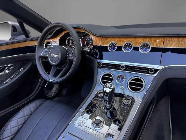 Bentley Continental GTC V8