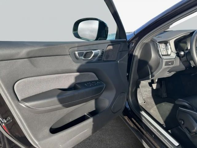 Volvo XC60 Dark Plus