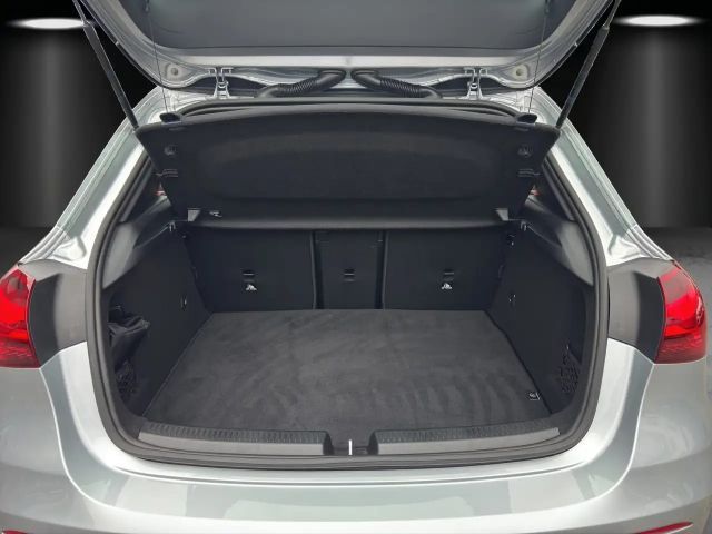 Mercedes-Benz A 35 AMG AMG Line