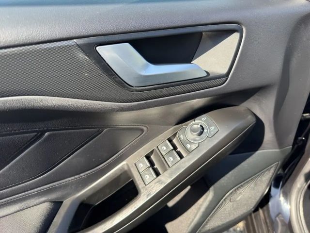 Ford Focus EcoBoost ST Line Wagon