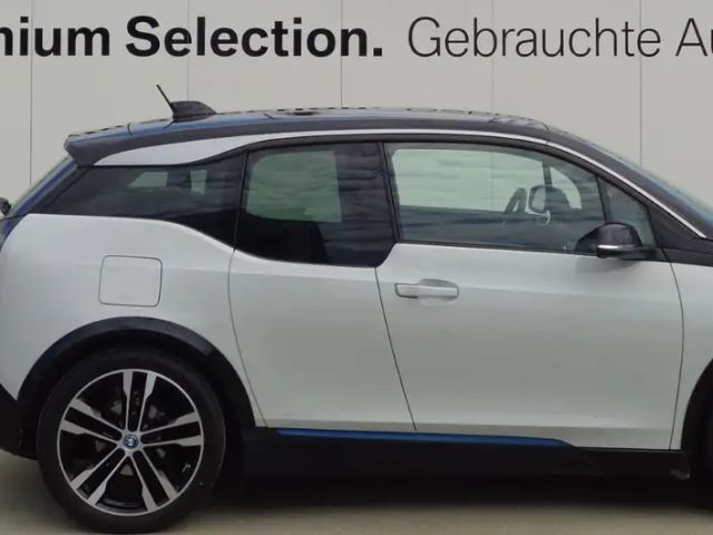 BMW i3 Sedan