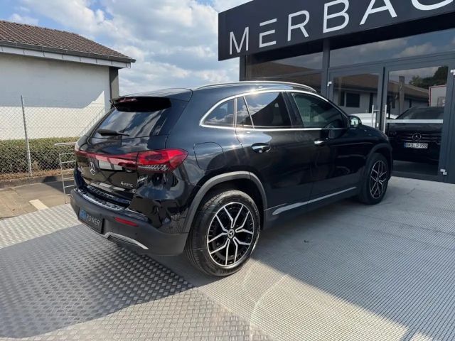 Mercedes-Benz EQA 350 4MATIC AMG Line