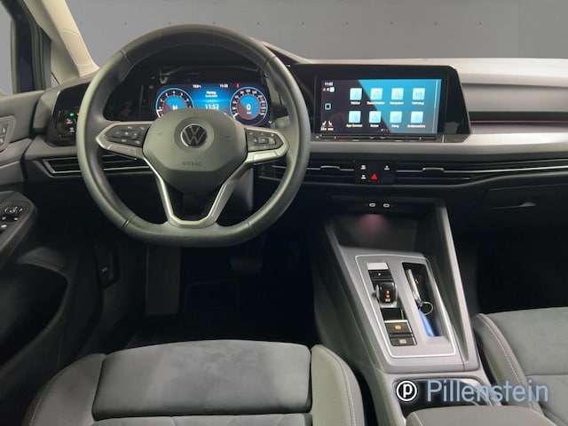Volkswagen Golf DSG Style Variant