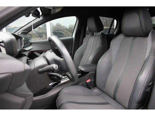 Peugeot E-208 GT-Line