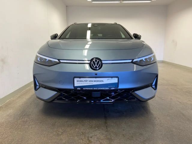 Volkswagen ID.7 4Motion GTX Tourer