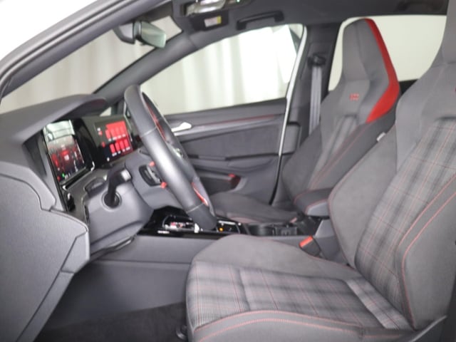 Volkswagen Golf 2.0 TSI DSG Sport