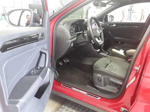 Volkswagen T-Roc TSi Black+CarPlay+Matrix+ACC+AHK