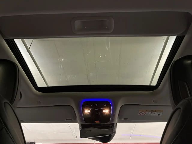 Mercedes-Benz C 220 C 220 d Sedan