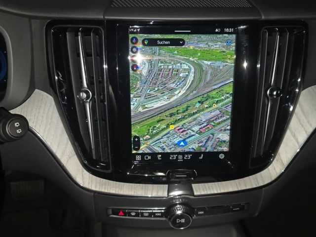 Volvo XC60 AWD Dark Plus