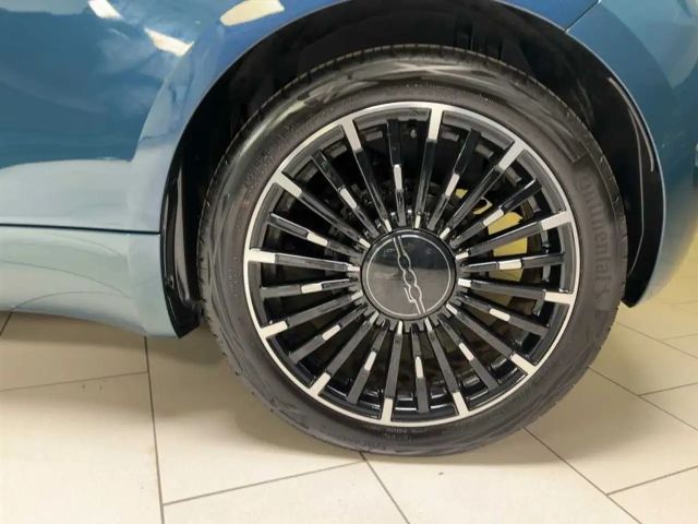 Fiat 500e by Bocelli