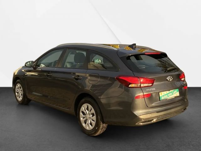 Hyundai i30 Hybrid Select