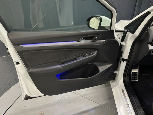 Volkswagen Golf 1.5 eTSI