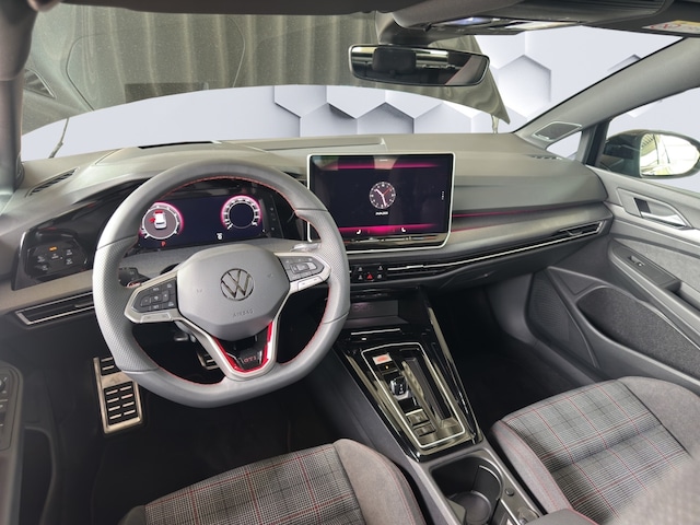 Volkswagen Golf 2.0 TSI DSG Golf VIII