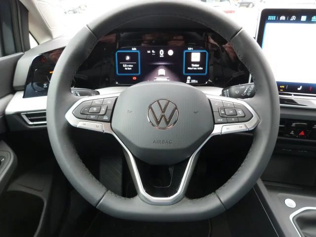 Volkswagen Golf 1.5 TSI Life Variant