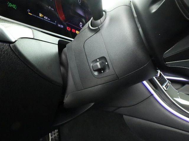 Mercedes-Benz C 200 Sedan