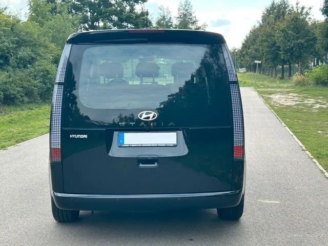 Hyundai Staria Trend