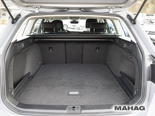 Volkswagen Passat 1.5 TSI Business DSG Variant