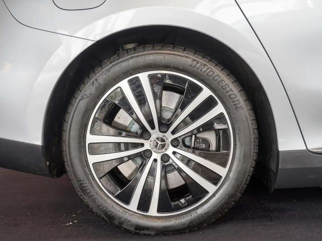 Mercedes-Benz EQE 300 Electric Art Sedan