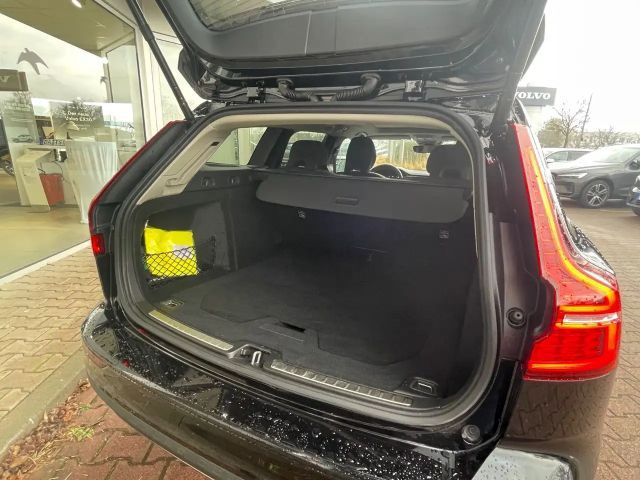 Volvo V60 Cross Country AWD Plus