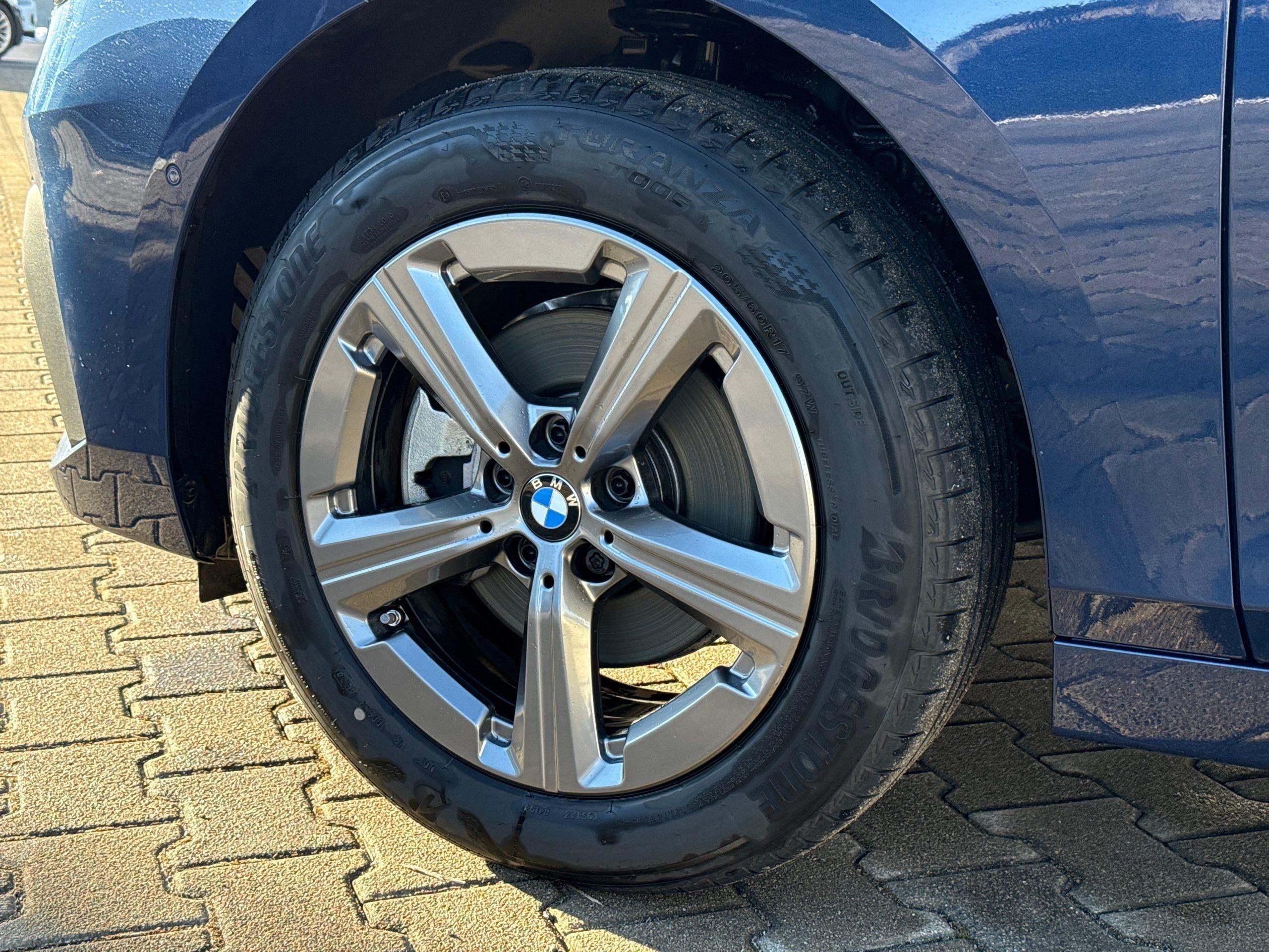 BMW 220 220i Active Tourer