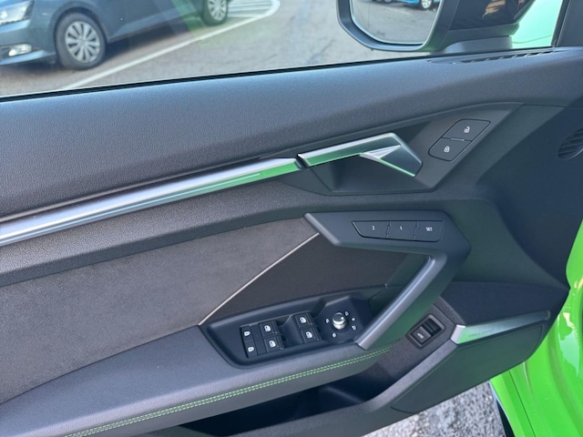 Audi RS3 Quattro S-Tronic Sedan