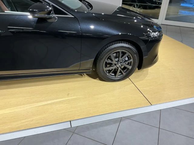 Mazda 3 Lim. 5-trg. Nagisa Automatik Winterräder