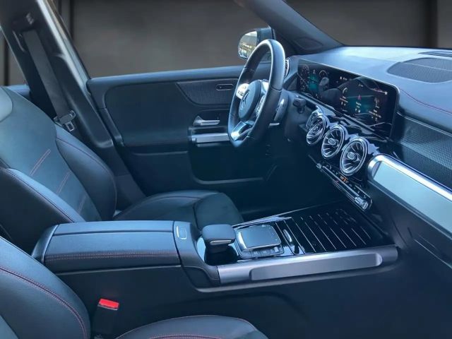 Mercedes-Benz EQB 300 4MATIC AMG Line