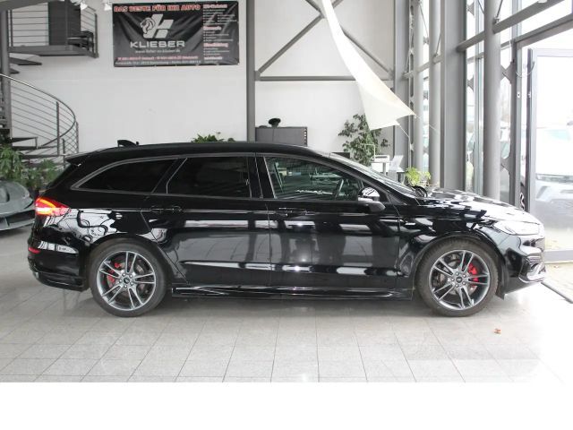 Ford Mondeo ST Line