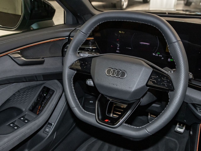 Audi A6 Avant Quattro S-Tronic
