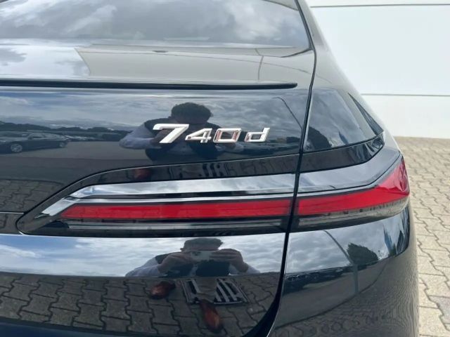 BMW 740 740d 740e M-Sport Sedan xDrive