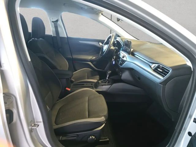 Ford Focus Cool & Connect EcoBoost Wagon