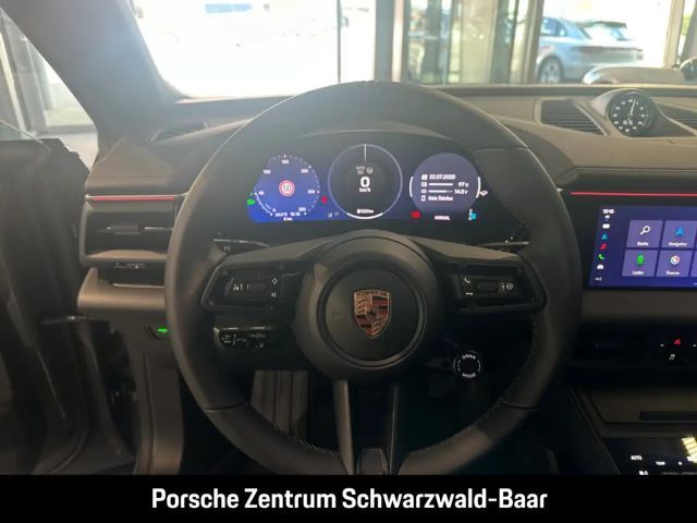 Porsche Macan 4