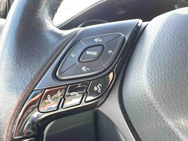 Toyota C-HR Hybride Team D