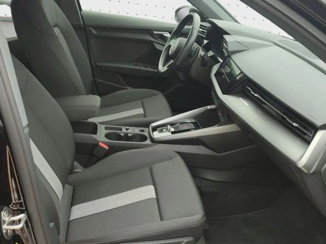 Audi A3 30 TFSI Sedan