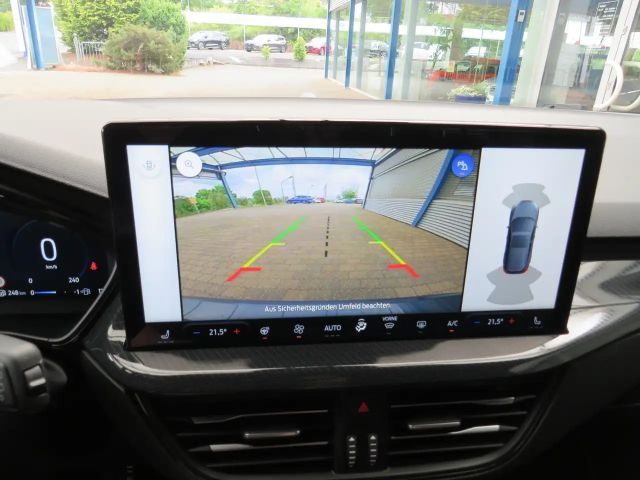 Ford Focus ST Line Wagon