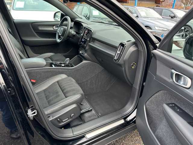 Volvo XC40 R-Design Recharge T5