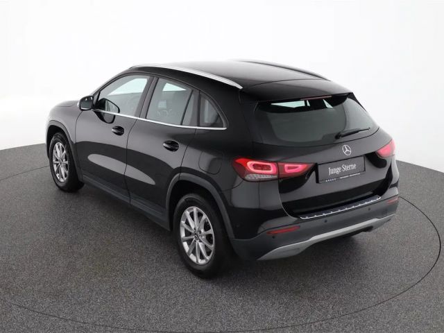 Mercedes-Benz GLA 180 GLA 180 d